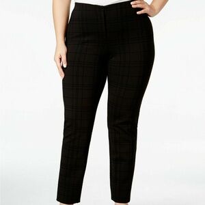 (NWT) Alfani Women's Black Flocked Grid-Print Skinny Pants Plus Size 24W